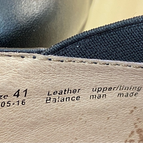 Dansko Women's 41 EU Black Leather Closed Toe Slip On Loafer Casual Comfort Shoe - Picture 10 of 13